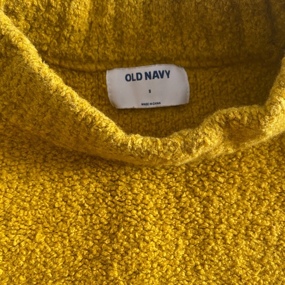 Sweater 💛 - Picture 3 of 3